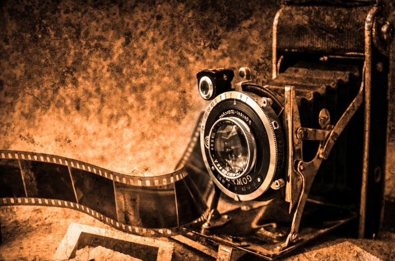 photographe-LA SEYNE SUR MER-min_light-wood-night-camera-photography-vintage-1245236-pxhere.com